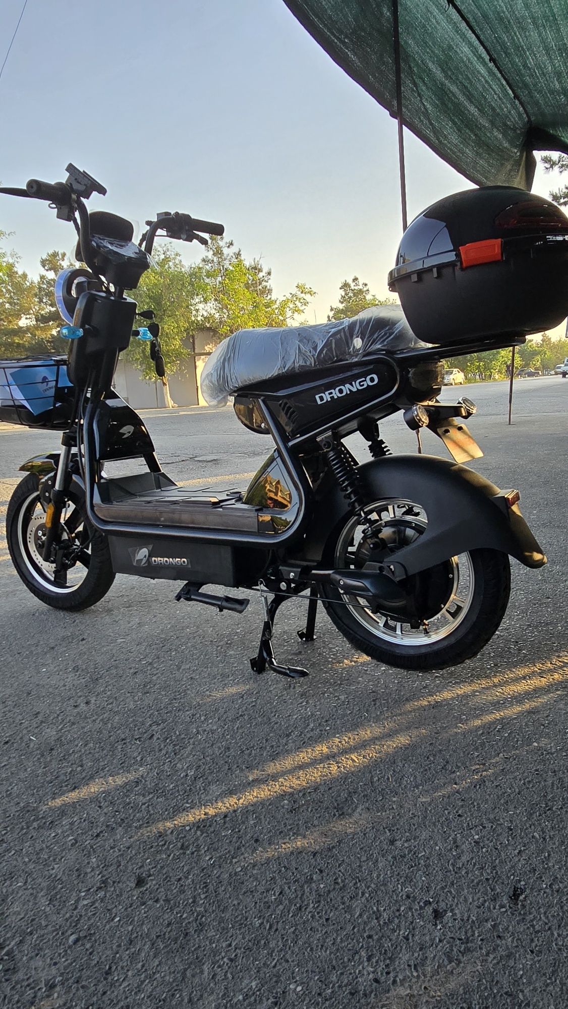DRONGO JK tesla skuter