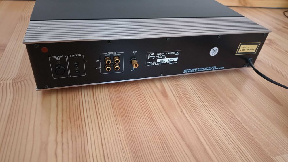 Muzica High-end JVC XL-V1100 cd player ultra rar ,10kg full aluminiu.