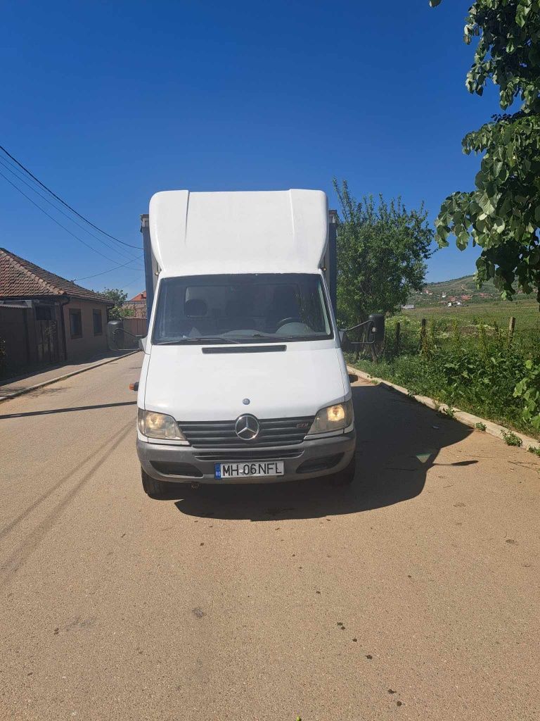 Vând Mercedes sprinter model 313 din anu 2001 fără defecte