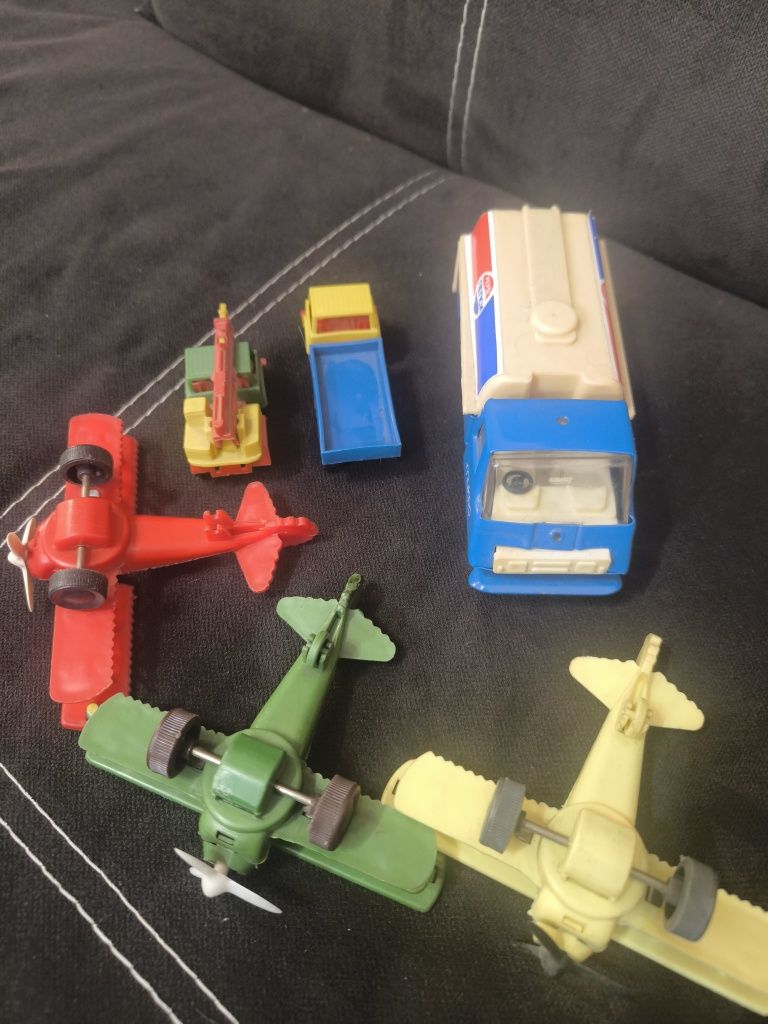 Стари соц играчки