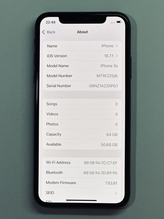 iPhone XS Black 93% battery