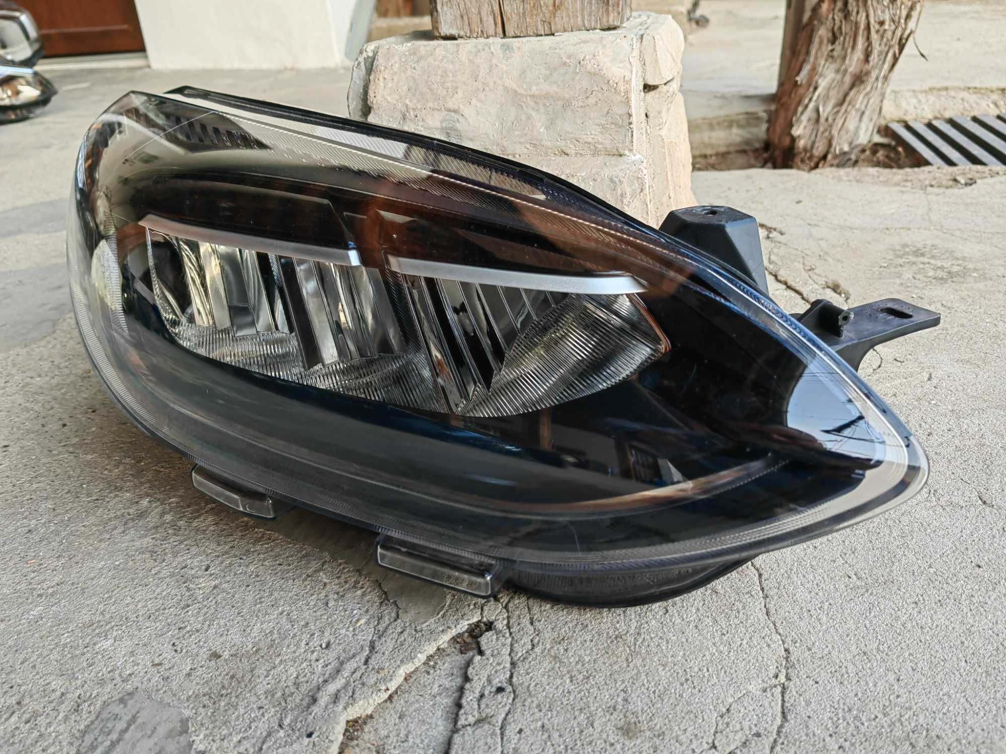 Фар Ford Fiesta MK8 FULL LED десен/Фар Форд Фиеста МК8 Оригинален