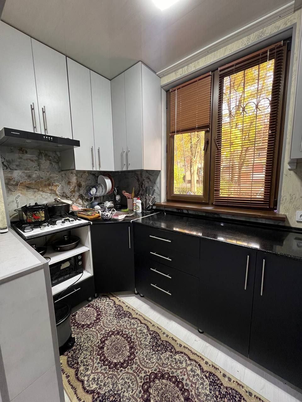 Продажа квартиры 

Чиланзар 5 квартал 
2/1/4  балкон 1.5*6 метра 
Ремо