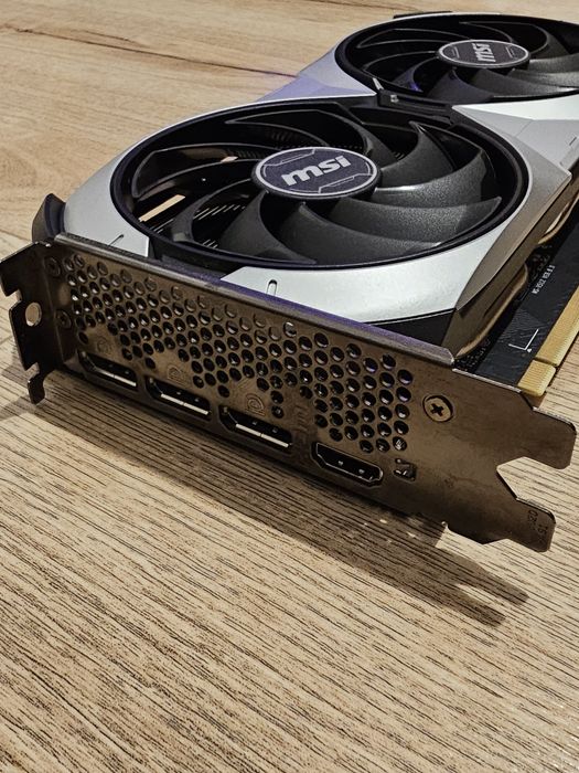 Placă video nVidia RTX 4070 12gb MSI