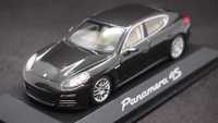 Macheta Porsche Panamera 4S Minichamps 1:43