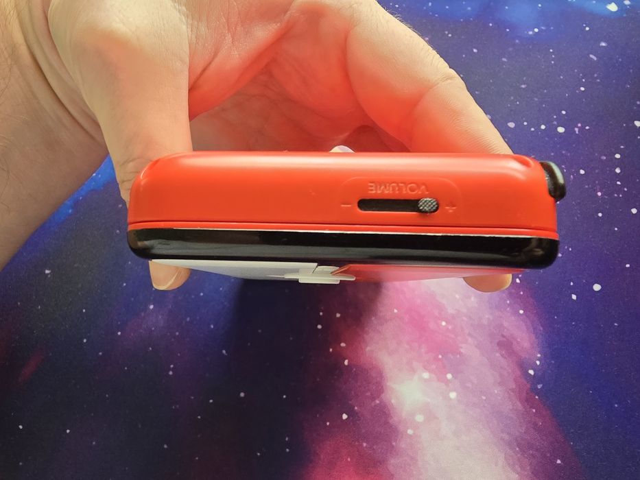 Nintendo 2ds xl pokeball edition