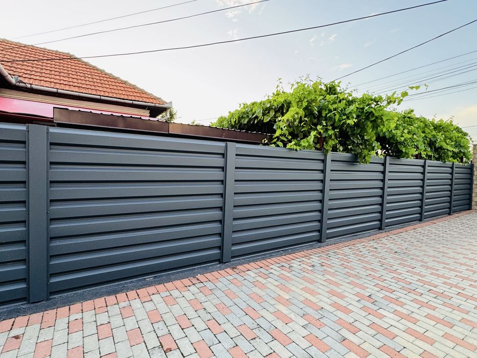 Gard din tabla cutata Viking, model T35 fatada, vopsita electrostatic