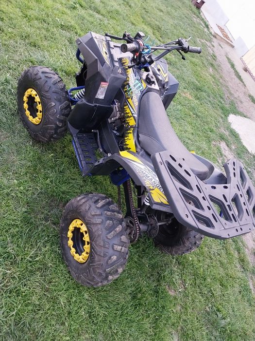 Vând atv 125 cc 3+1