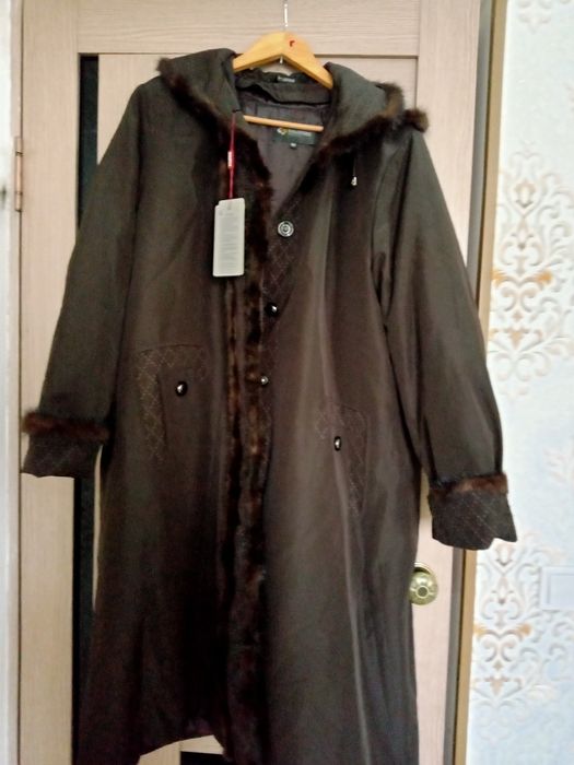 Парка новая с этикеткой