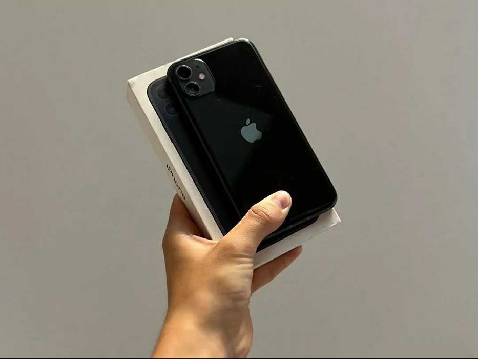 iPhone 11 (black)