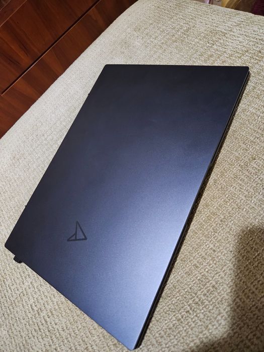 Vând laptop ASUS Zenbook 14 OLED