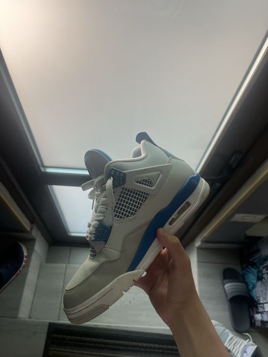Jordan 4 military blue