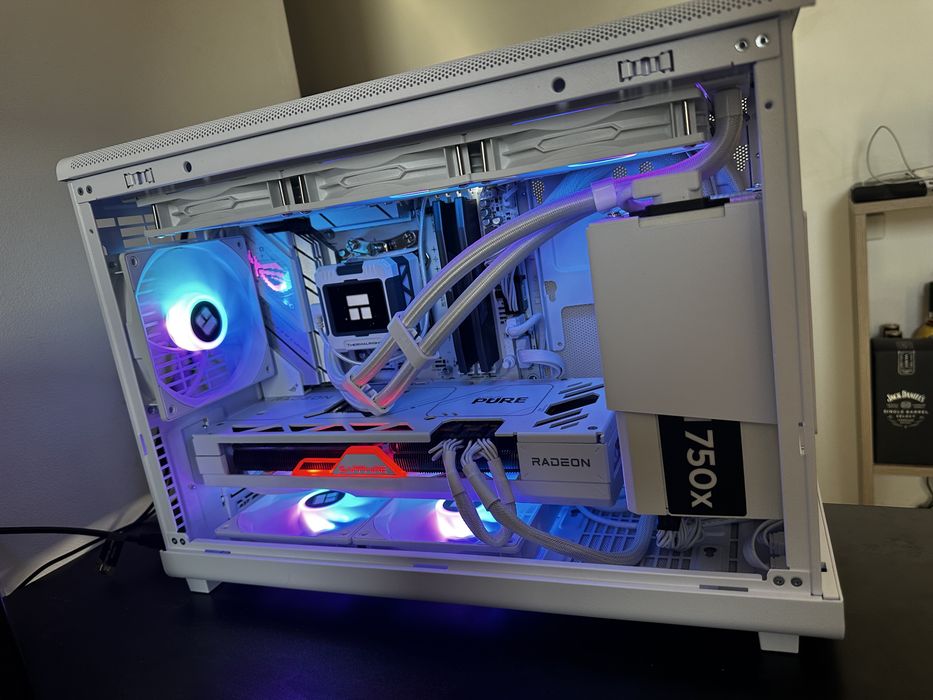 Pc gaming ryzen 9600x + 7800xt