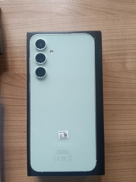 Samsung Galaxy S23FE 128GB - чисто нов!