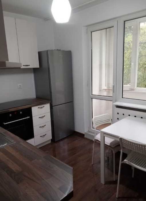 Дава се под наем Тристаен апартамент в София, Изток - 90 кв.м за 850 € - Снимка #1