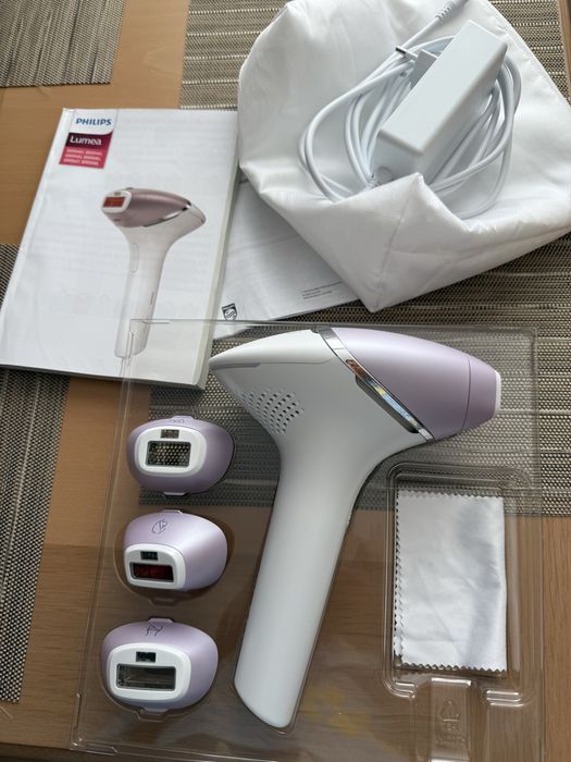 Фотоепилатор Philips BRI977/00 Lumea