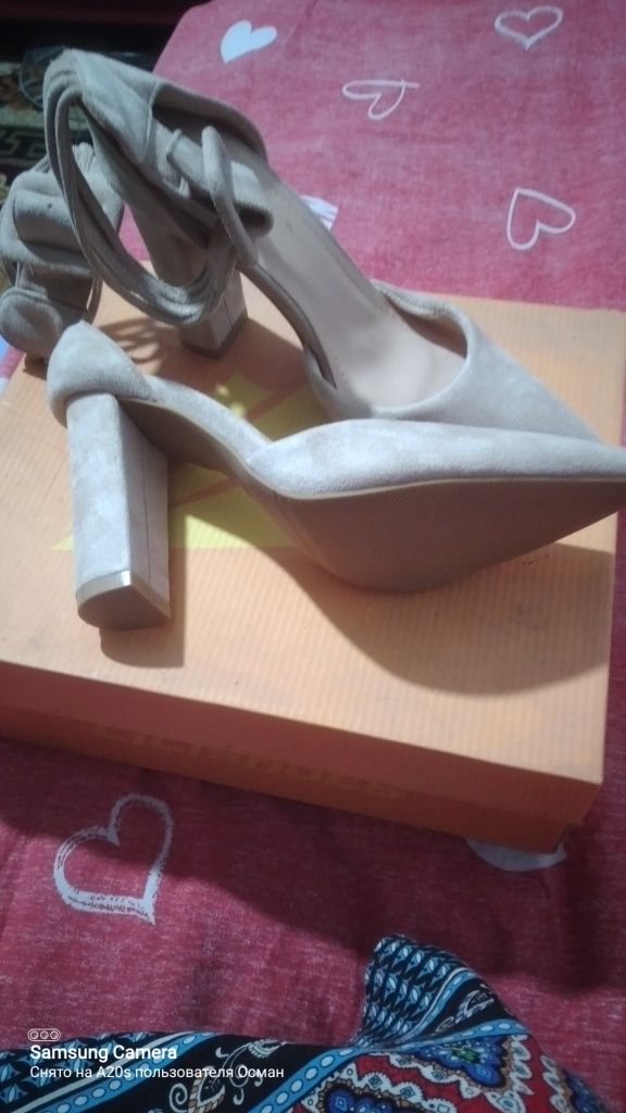 Продам женские туфли новые.