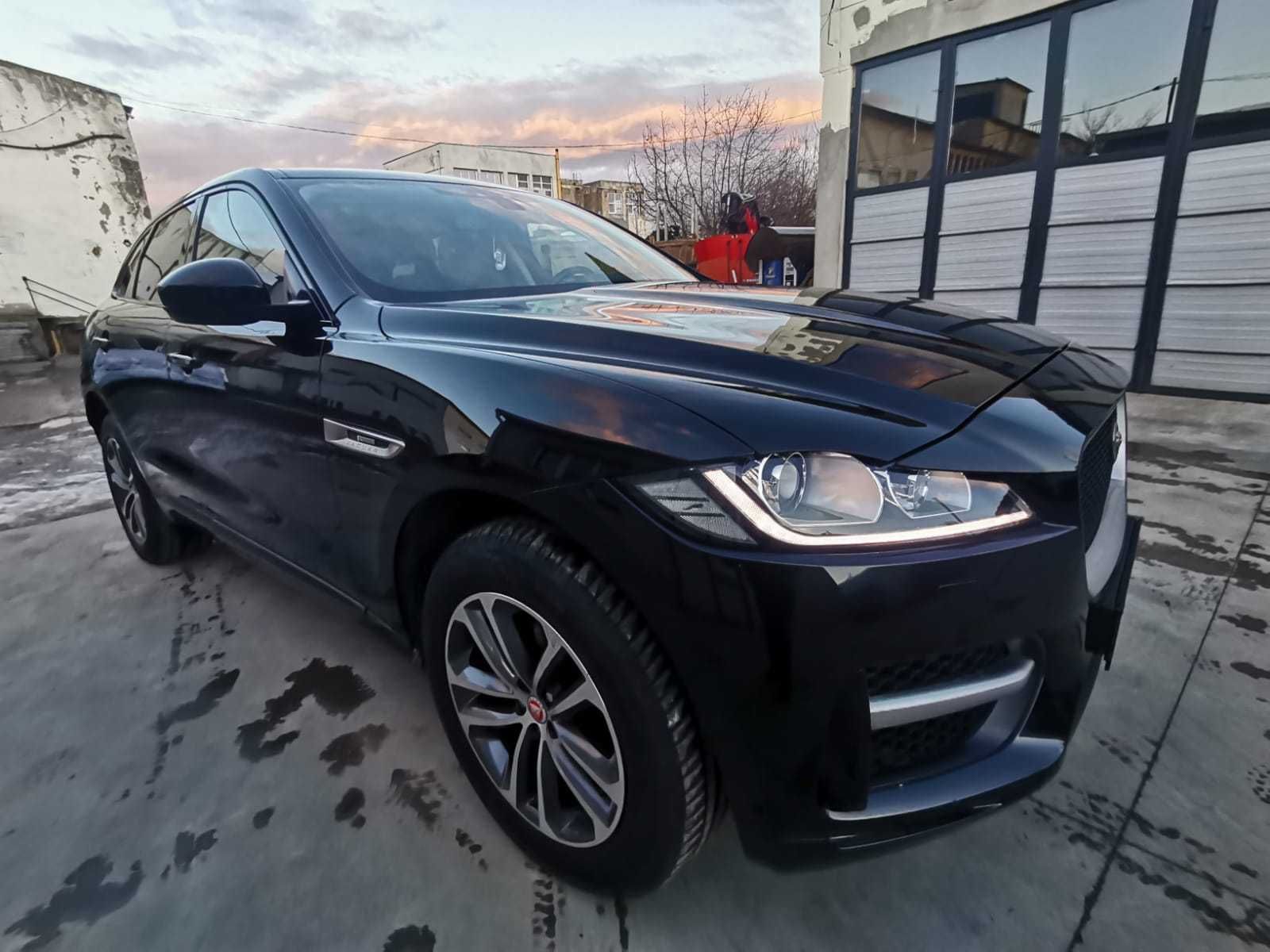 JAGUAR F-PACE R Dinamic *An 2018* |Panoramic| |Navi| *Extra Full*