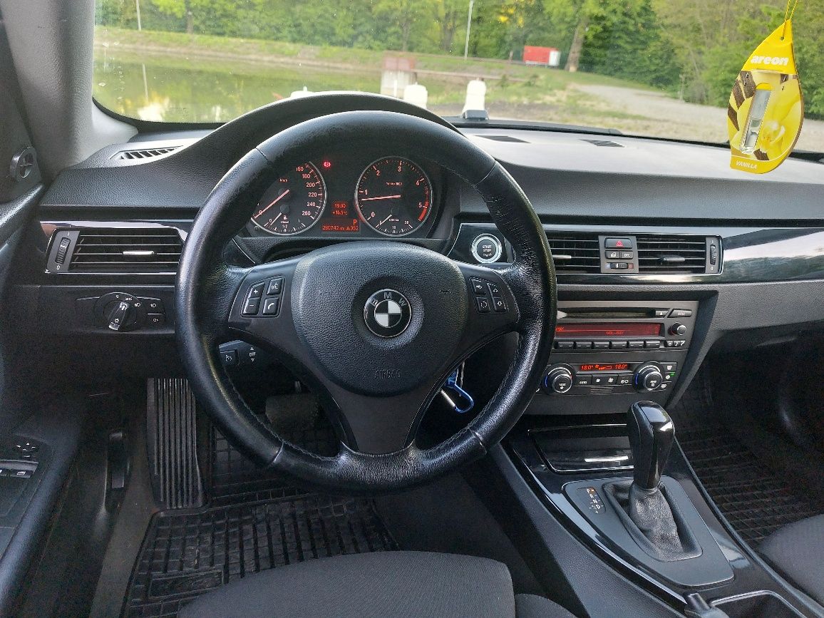 BMW E92 Seria 3 Coupe 320D Automat, Dpf activ, jante 19, Pachet M