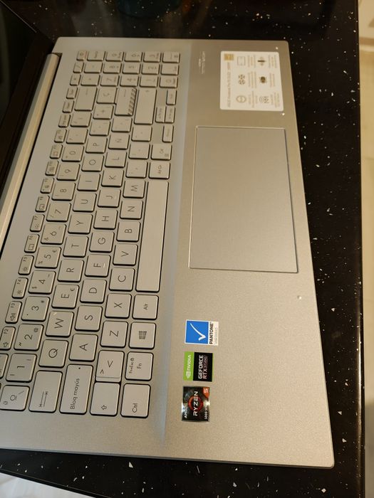 Asus VivoBook 15 OLED/ M3500QC/ 512GB SSD/ 16GB RAM/ RTX 3050 /