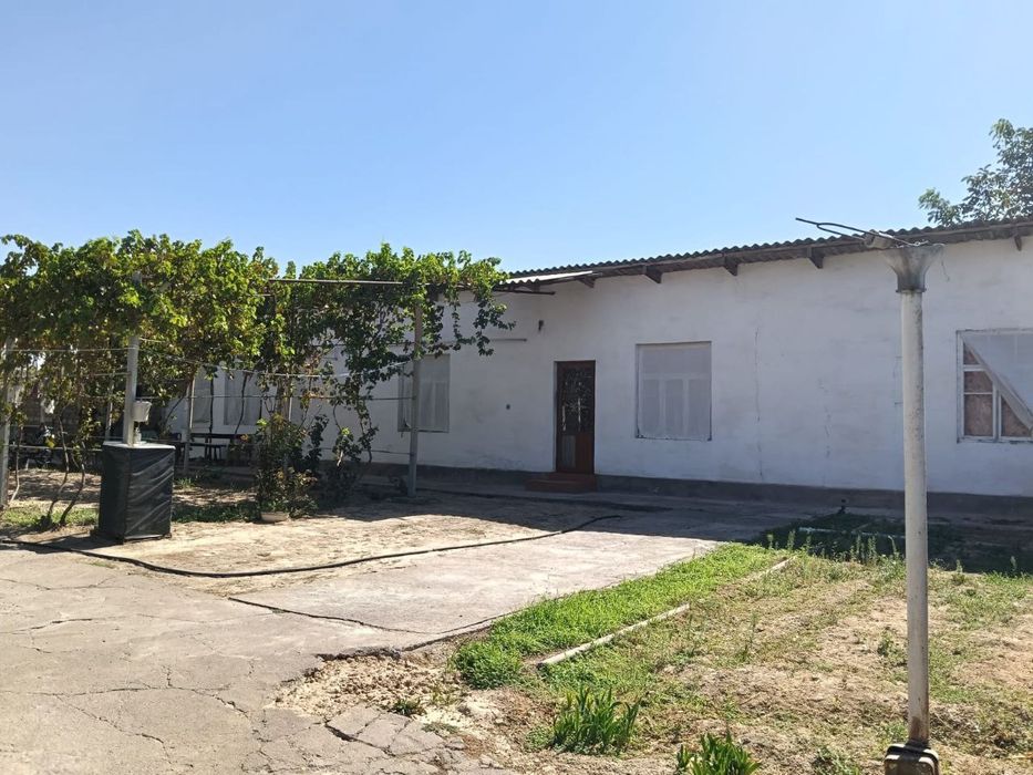 Продаётся участок ,можно использовать как дачу