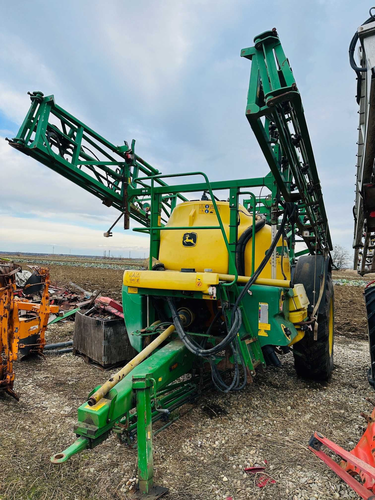 Instalatie erbicidat Met John Deere 732 an 2015 Kuhn Atlantique Hardi
