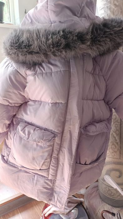 Продам куртку детскую