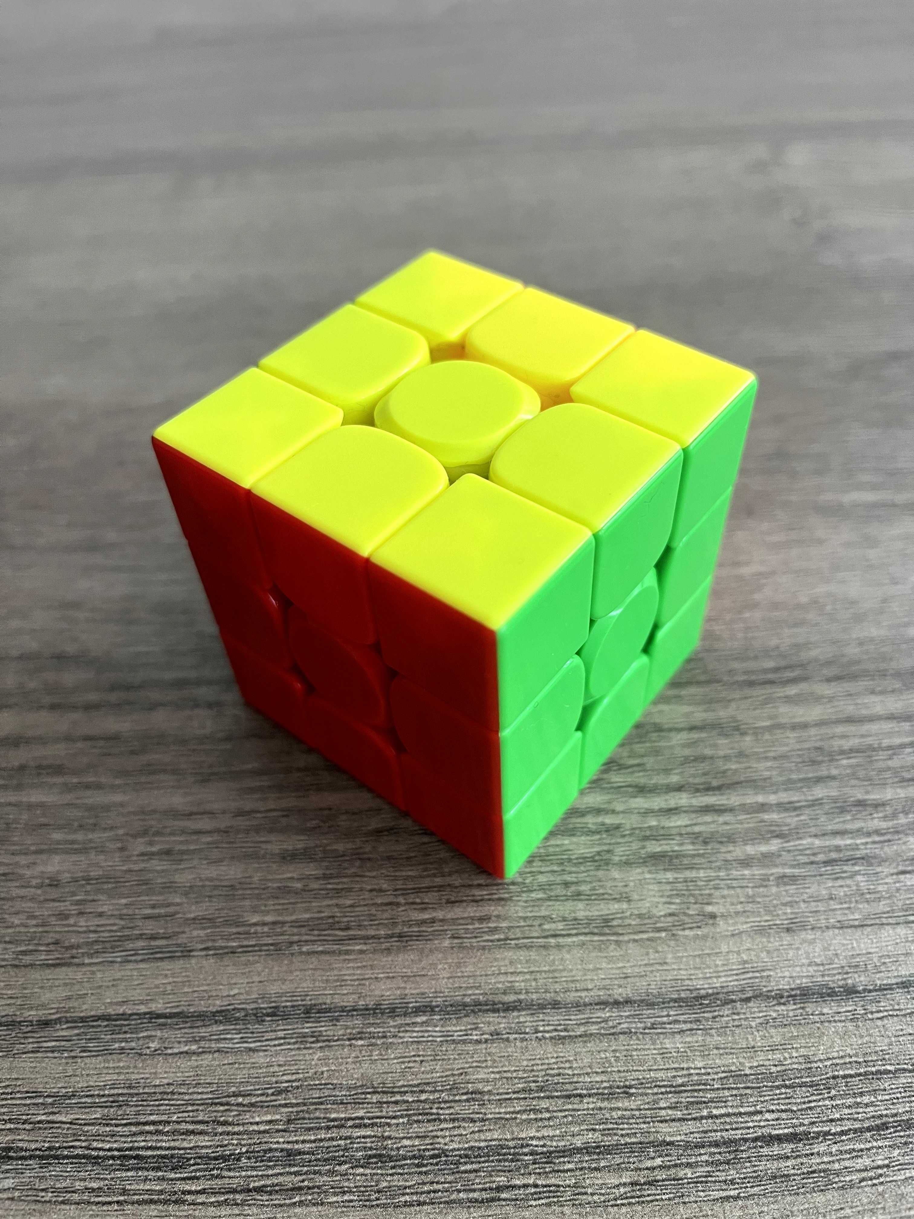 Cub Rubik Dayan GuHong Pro M 3x3 54mm (Standard)