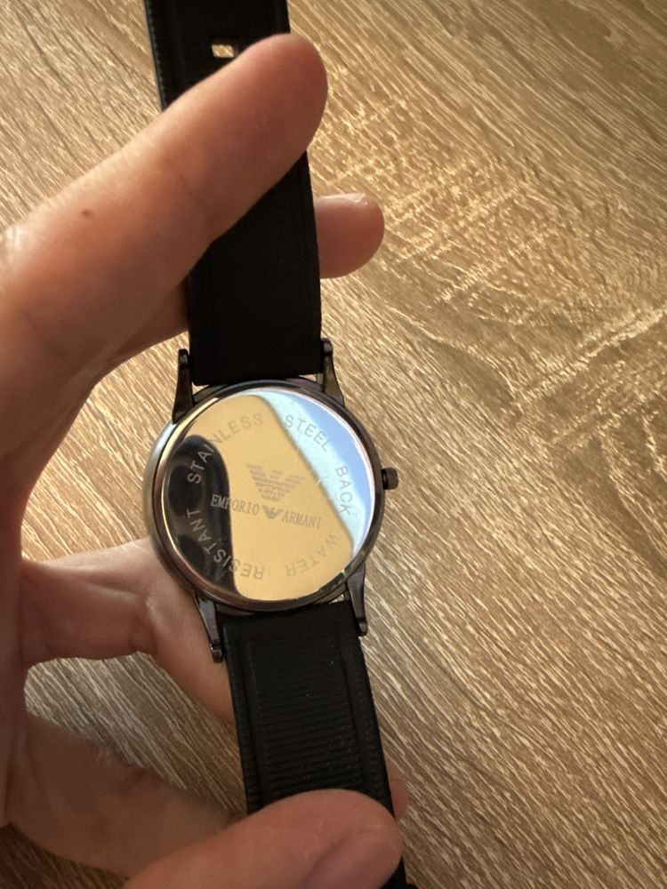 Часовник Emporio Armani