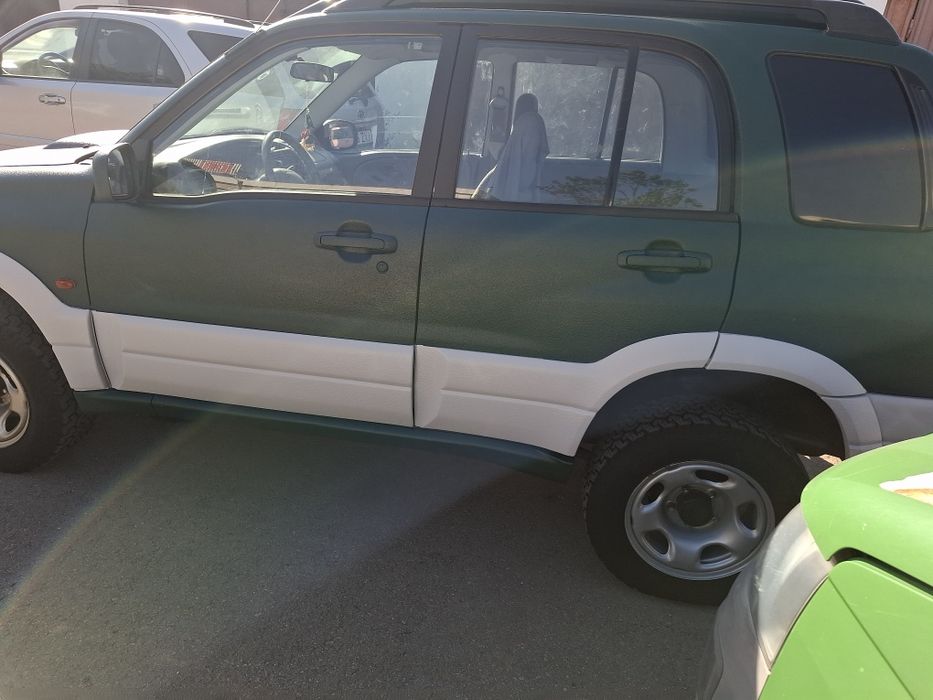 Autoutilitara de teren