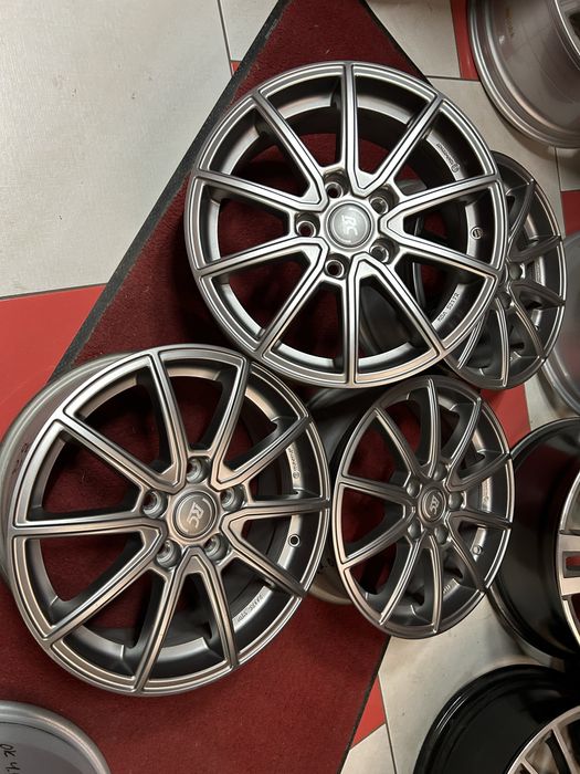 16 цола 5х112 Audi A3 Golf 5 Touaran Caddy T4 Mercedes Vito Seat Altea