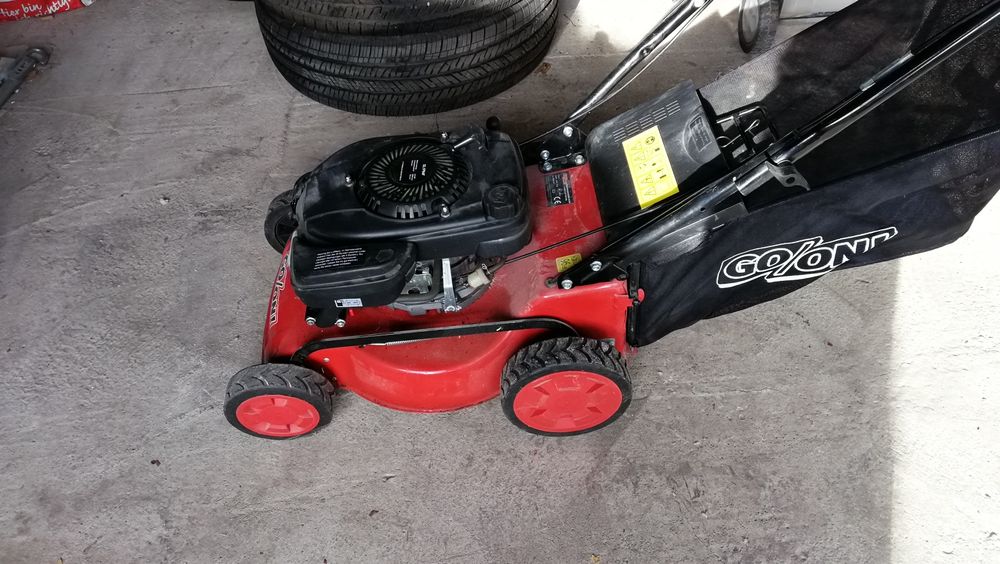 Бензинова косачка