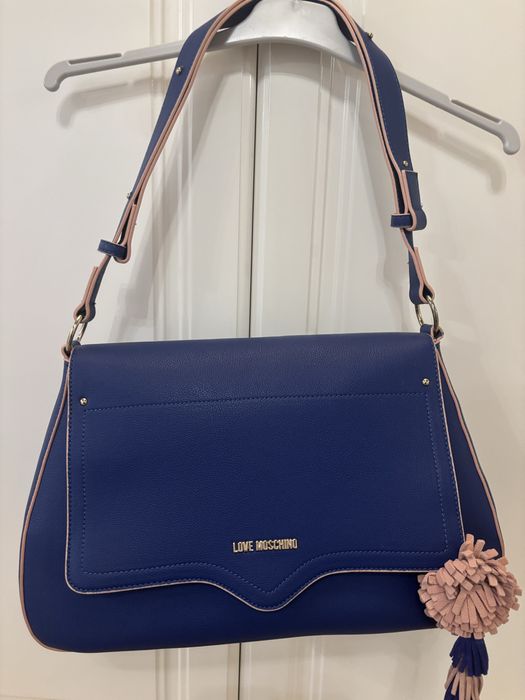 Geanta umar Love Moschino