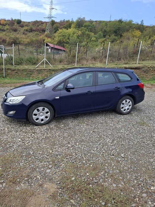 Opel Astra J Sports Tourer 2012, 1.4 benzină, Euro 5, climă, tempomat