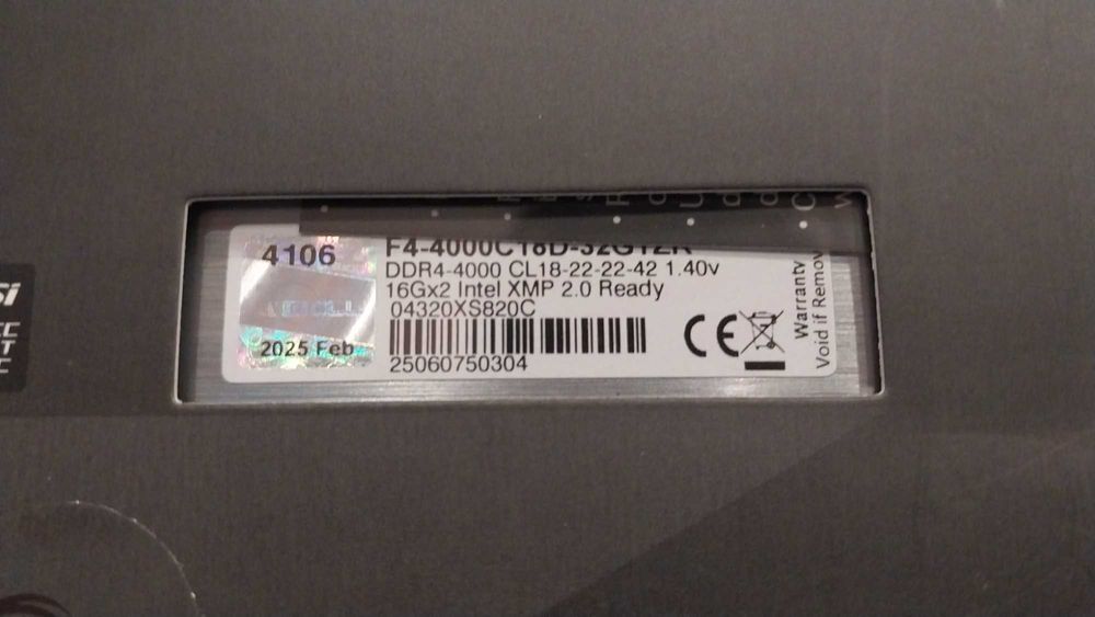 Новая gамять DDR4 G.SKILL Trident Z RGB 32GB (2 x 16GB) 4000 MHz CL18.