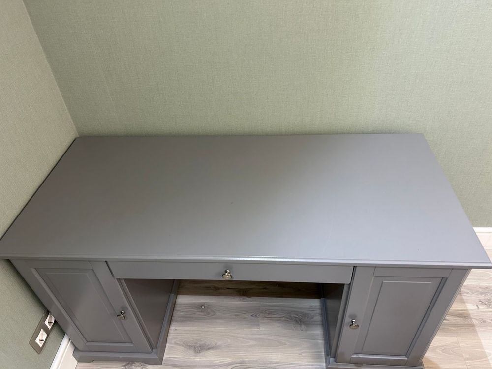 Письменный стол IKEA