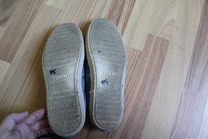 Espadrile Tommy Hilfiger 42 si Adidas originals 45 1/3