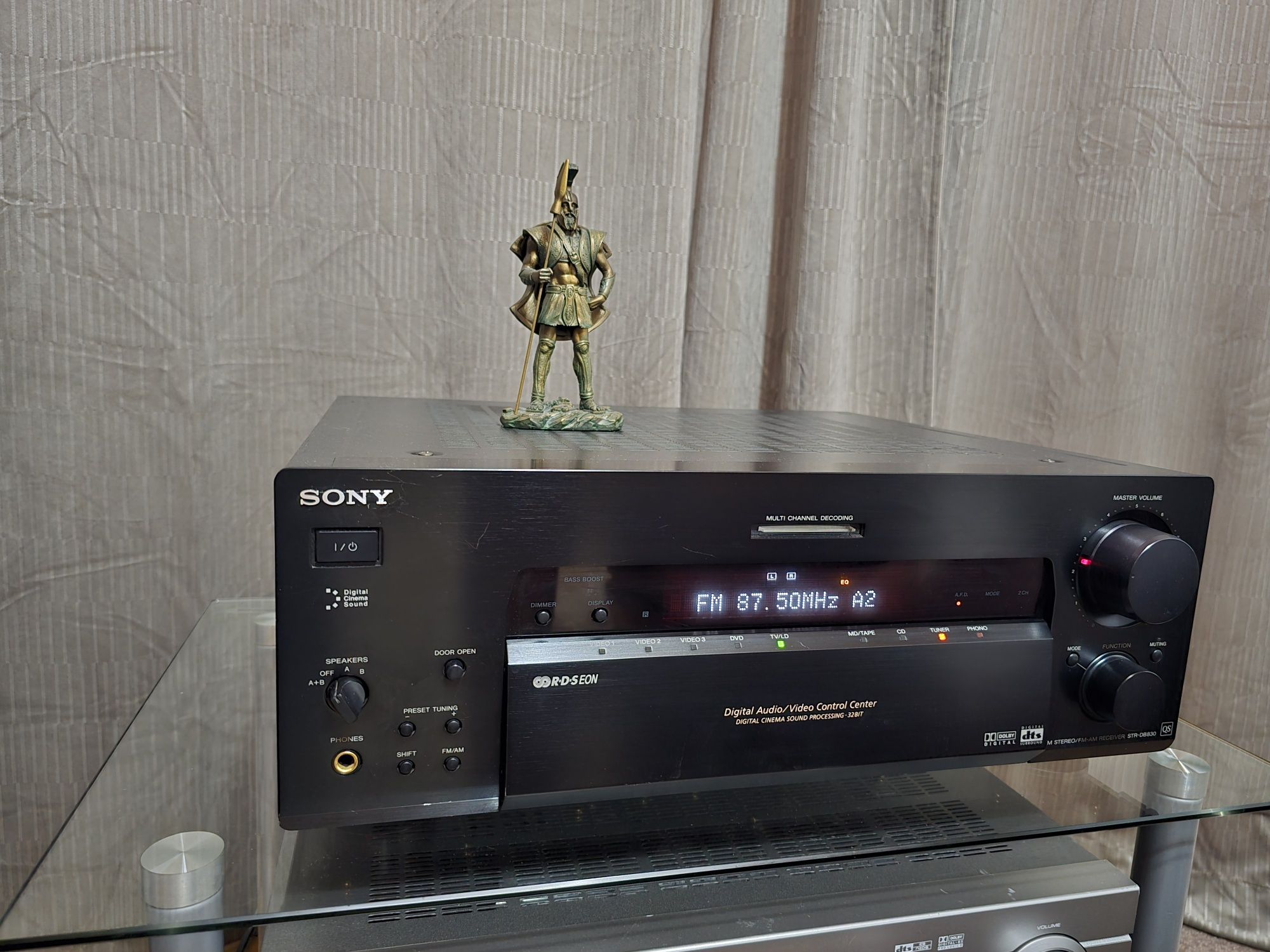 Amplificator/120 wati RMS/ 5.1 Sony STR-DB830 QS