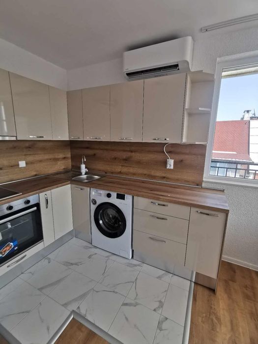 Дава се под наем Двустаен апартамент в Бургас, Меден рудник - зона В - 60 кв.м за 331.5 € - Снимка #1