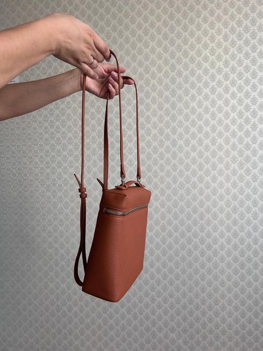 Продам женскую сумочку