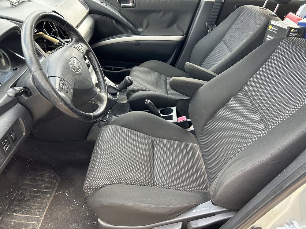 Toyota Corolla Verso 2.2 177 кс НА ЧАСТИ!