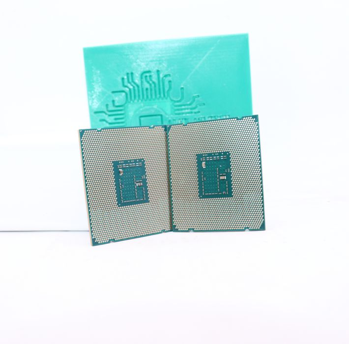 2 x Procesor Intel Xeon E5-2678 V3 12Cores 2.5/3.3GHz SR20Z Skt 2011-3