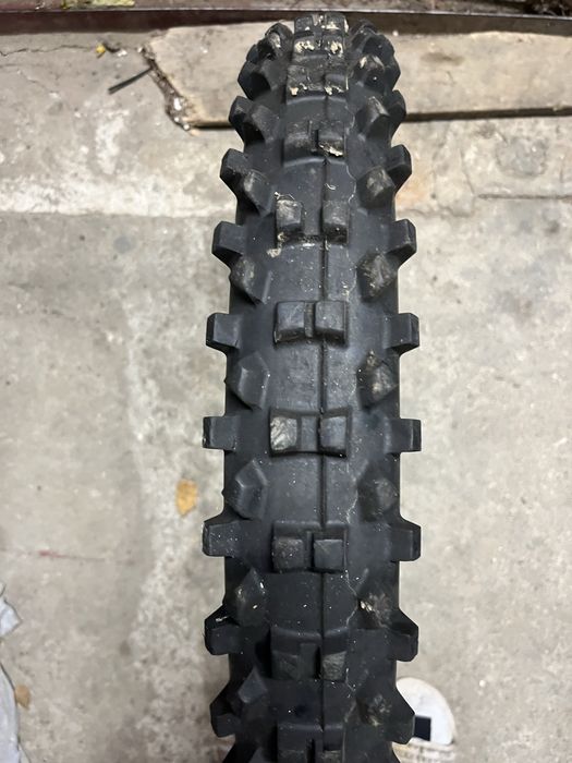 Предна гума Maxxis 70/100-19
