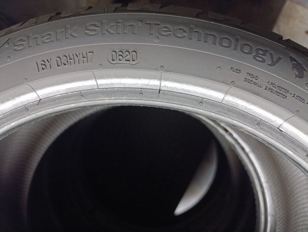Patru anvelope de vara 235 40 18 Uniroyal dot 2020