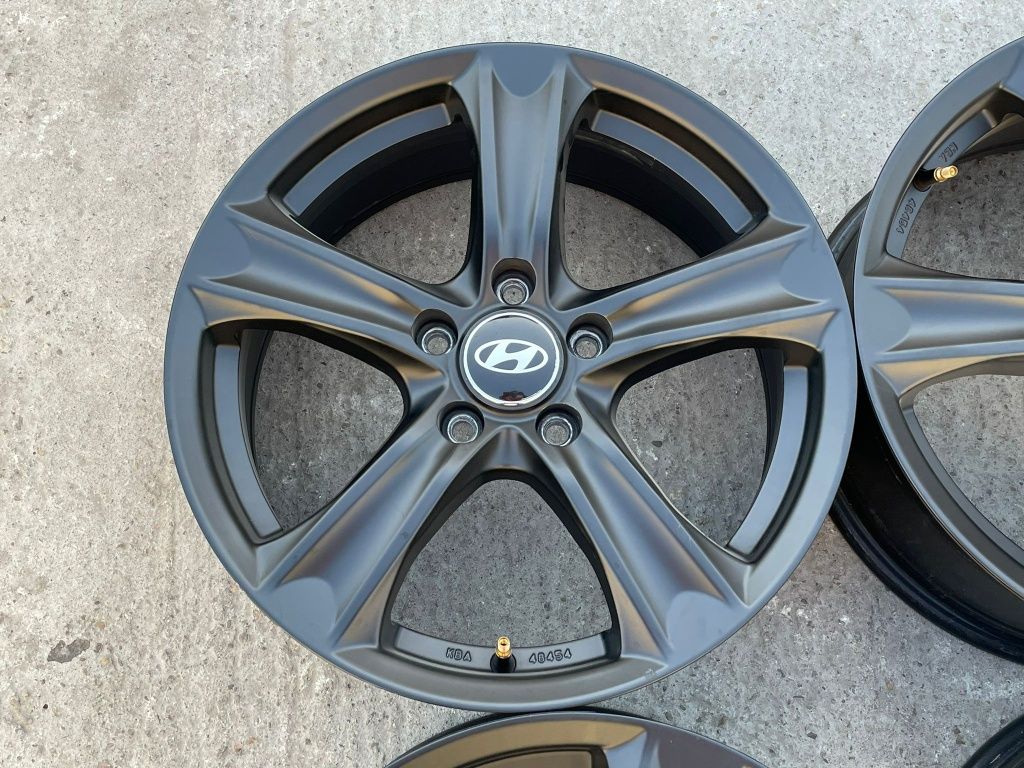 Jante 17 hyundai 5x114.3 , 7j et 45 + senzori presiune