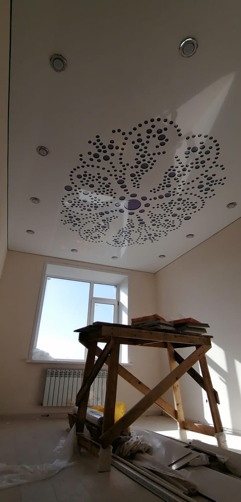 Потолки натяжные ,натяжные потолки