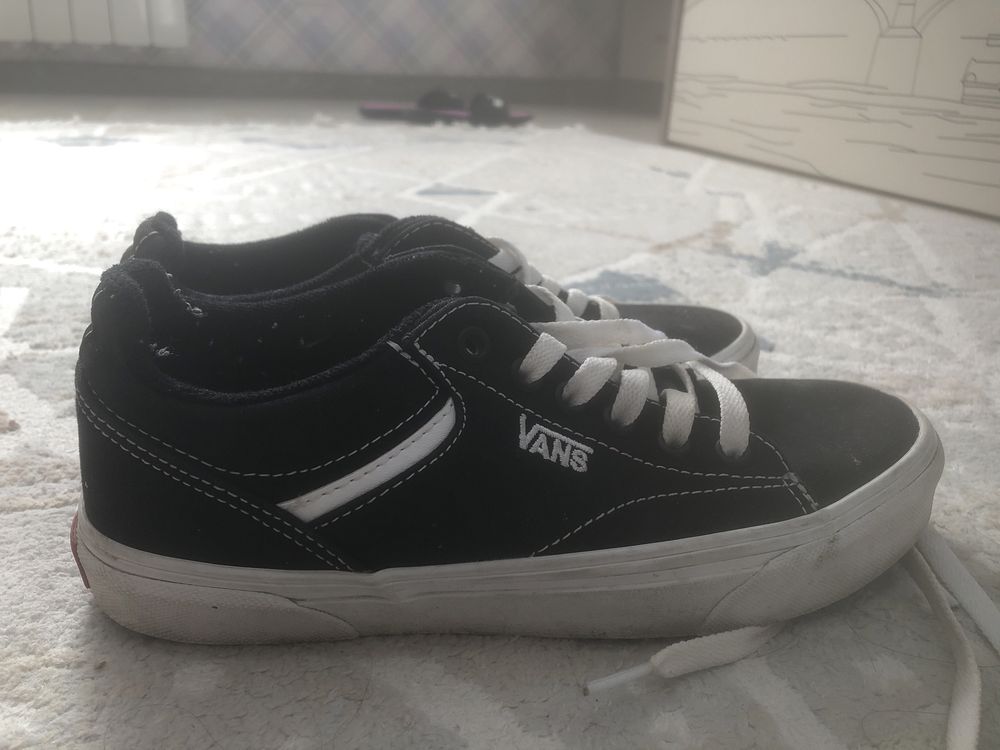 Кроссовки Vans