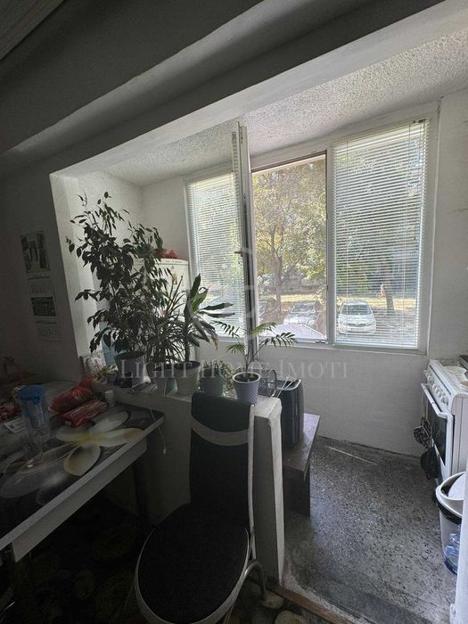 Дава се под наем Тристаен апартамент в Пловдив, Кършияка - 88 кв.м за 105000 € - Снимка #1