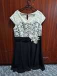 Rochie midi cu dantelă