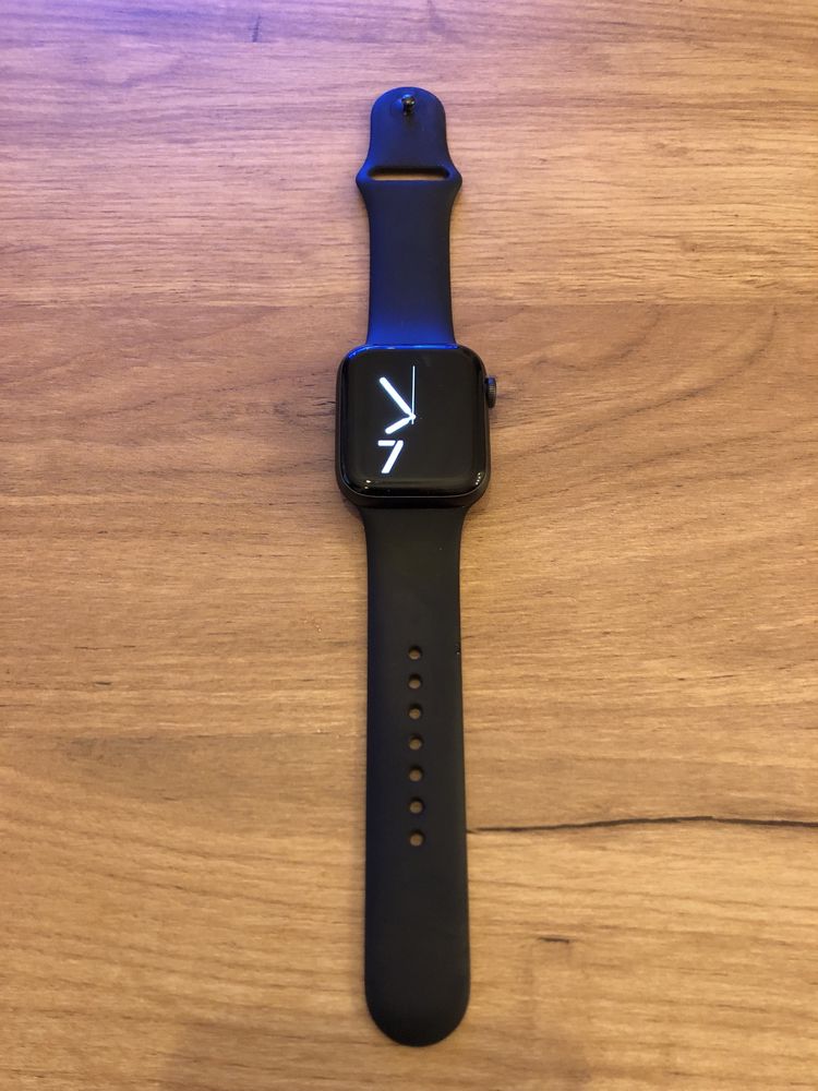 Apple Watch SE 44mm